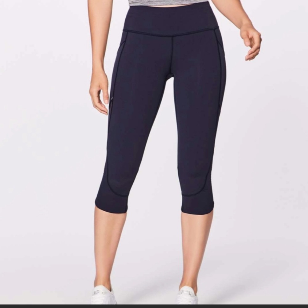 Lululemon Home Stretch Crop Pants. Size 2